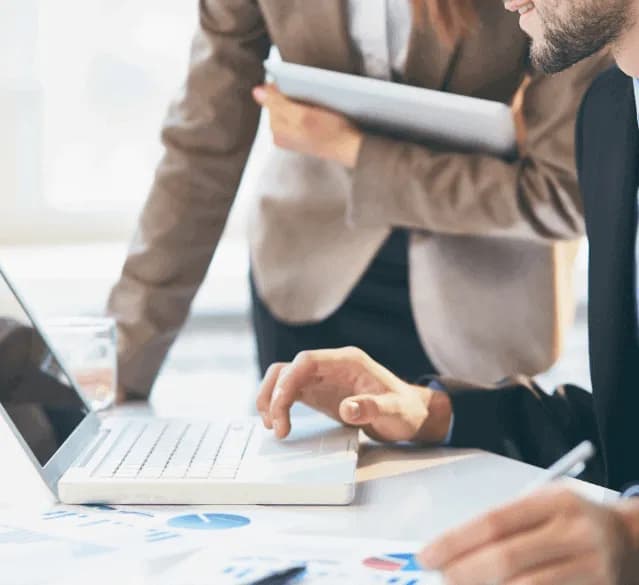 Formalno prawny co to znaczy - zrozumienie istoty w prawie Formalno prawny co to znaczy - zrozumienie istoty w prawie