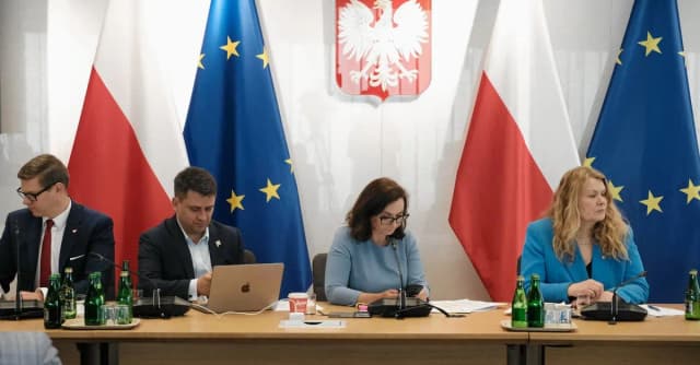 Neo-KRS co to jest? Prawne kontrowersje i wpływ na sądownictwo Neo-KRS co to jest? Prawne kontrowersje i wpływ na sądownictwo
