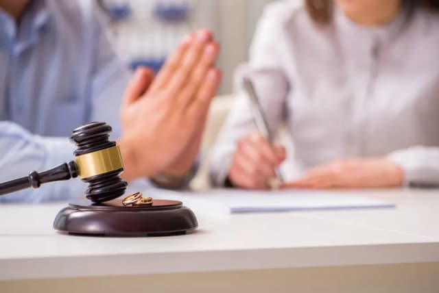 Jak wygląda rozprawa o dział spadku? Kluczowe informacje i porady Jak wygląda rozprawa o dział spadku? Kluczowe informacje i porady