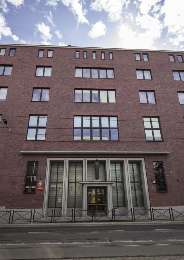 Sąd a przedawnienie z urzędu: Kiedy i jak jest badane w Polsce? Sąd a przedawnienie z urzędu: Kiedy i jak jest badane w Polsce?