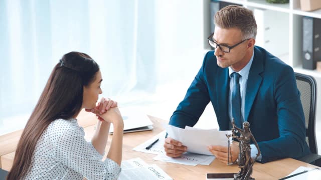Czym się zajmuje adwokat? Kluczowe obowiązki i specjalizacje Czym się zajmuje adwokat? Kluczowe obowiązki i specjalizacje