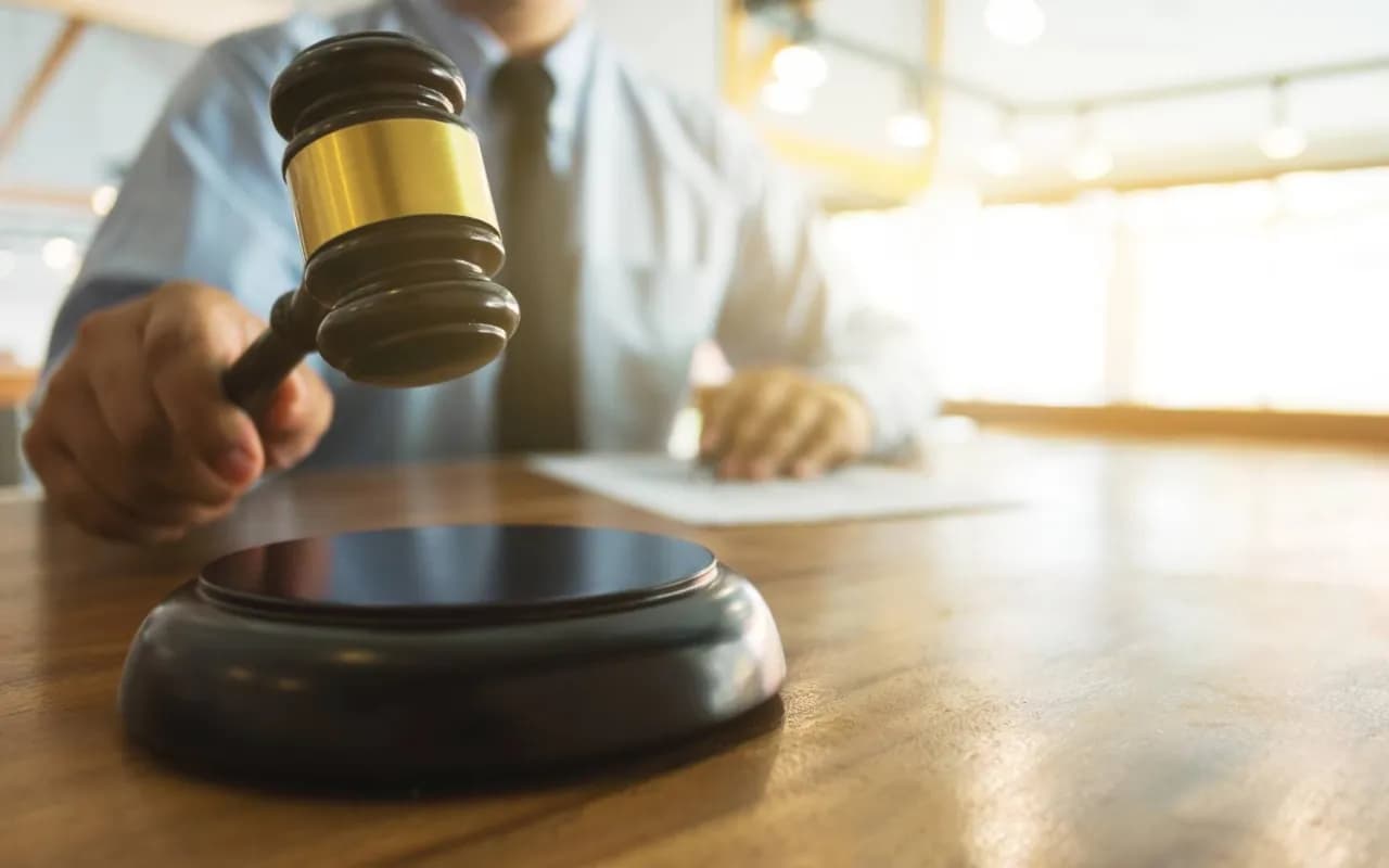 Jak sprawdzić wyrok sądu przez internet i uniknąć problemów prawnych Jak sprawdzić wyrok sądu przez internet i uniknąć problemów prawnych